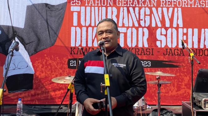 Ketua Umum Barikade 98, Benny Rhamdani
