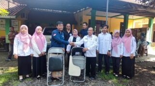 Forum Rogojampi Bersatu berbagi