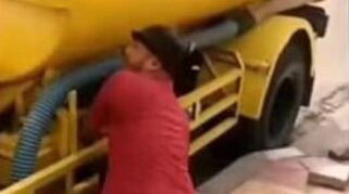 Truck Buang Tinja Di Selokan