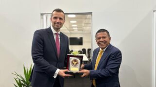 Wamenhan M. Herindra Hadiri IDET 2023: Pertemuan Di Ceko Untuk Peningkatan Kerja Sama Di Bidang Pertahanan Negara