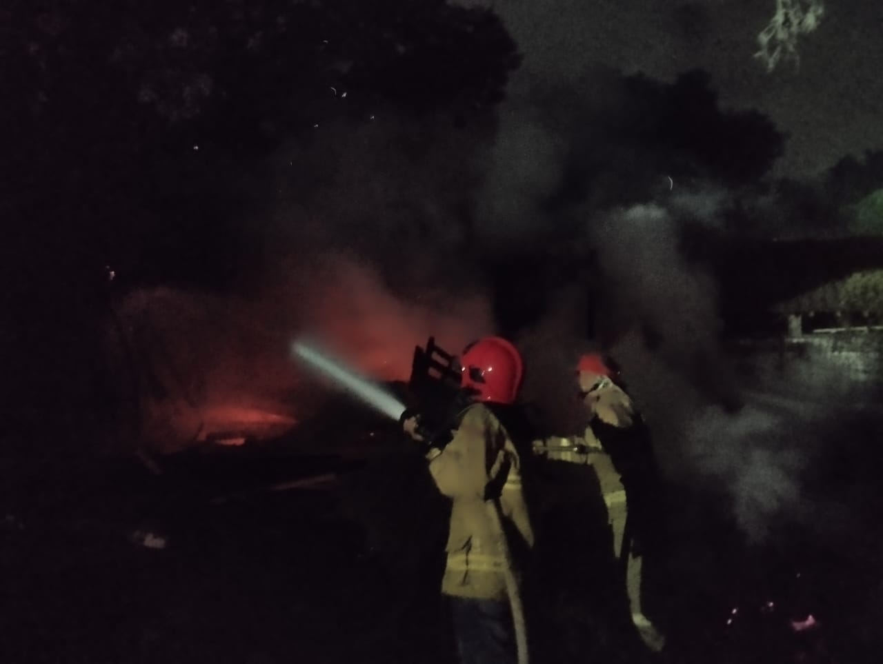 Kebakaran Gudang Kayu Gapura Indah 1