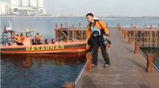 basarnas cari korban tenggelam km Dewi Noor 1