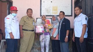 PMI Kabupaten Banyuwangi Peringati HUT ke-78 dengan Pemberian Paket Makanan Tambahan