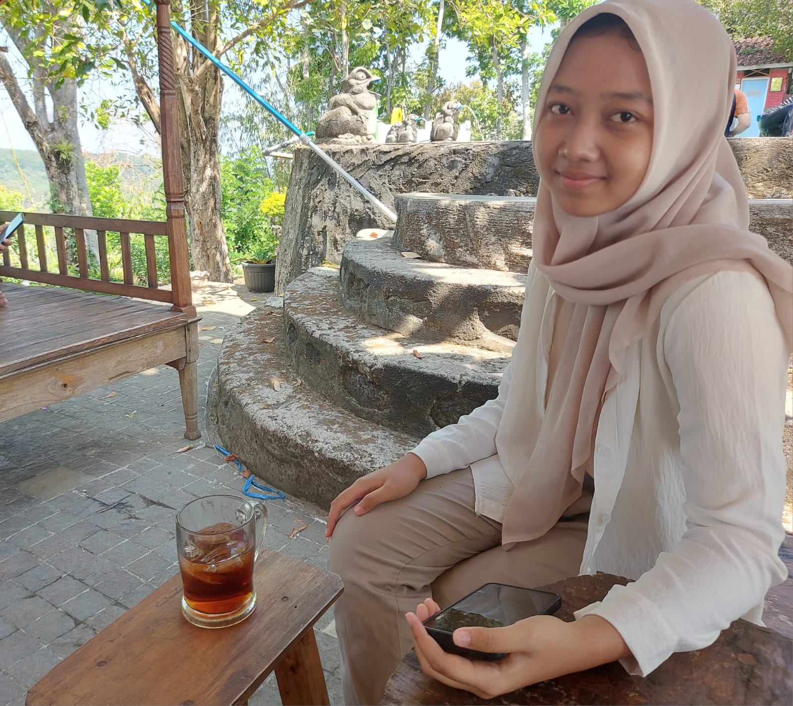 Green Gumuk Candi: Pesona Alam Banyuwangi yang Hijau dan Menakjubkan