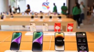 Apple Pangkas Harga iPhone 15 Rp1 Juta Karena Sulit Bersaing