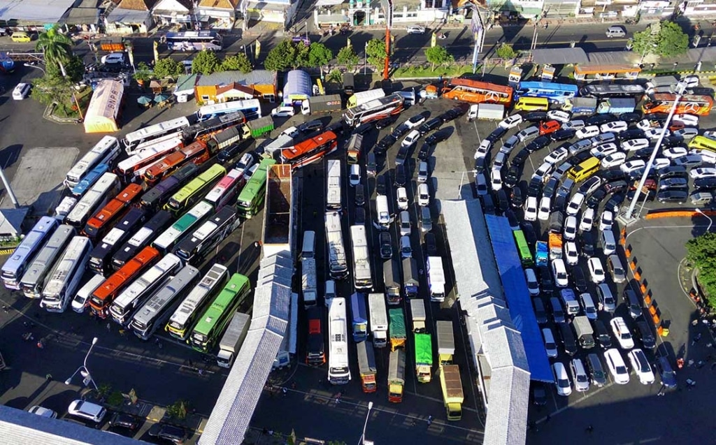 Situasi Arus Mudik Lebaran di Pelabuhan Ketapang, Banyuwangi