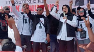 Sopir dump truck nyatakan dukung Ipuk-Mujiono