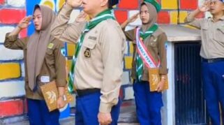 Upacara peringatan Hari Sumpah Pemuda di SMK Models