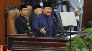 Prabowo Subianto menyampaikan pidato perdana sebagai Presiden RI.