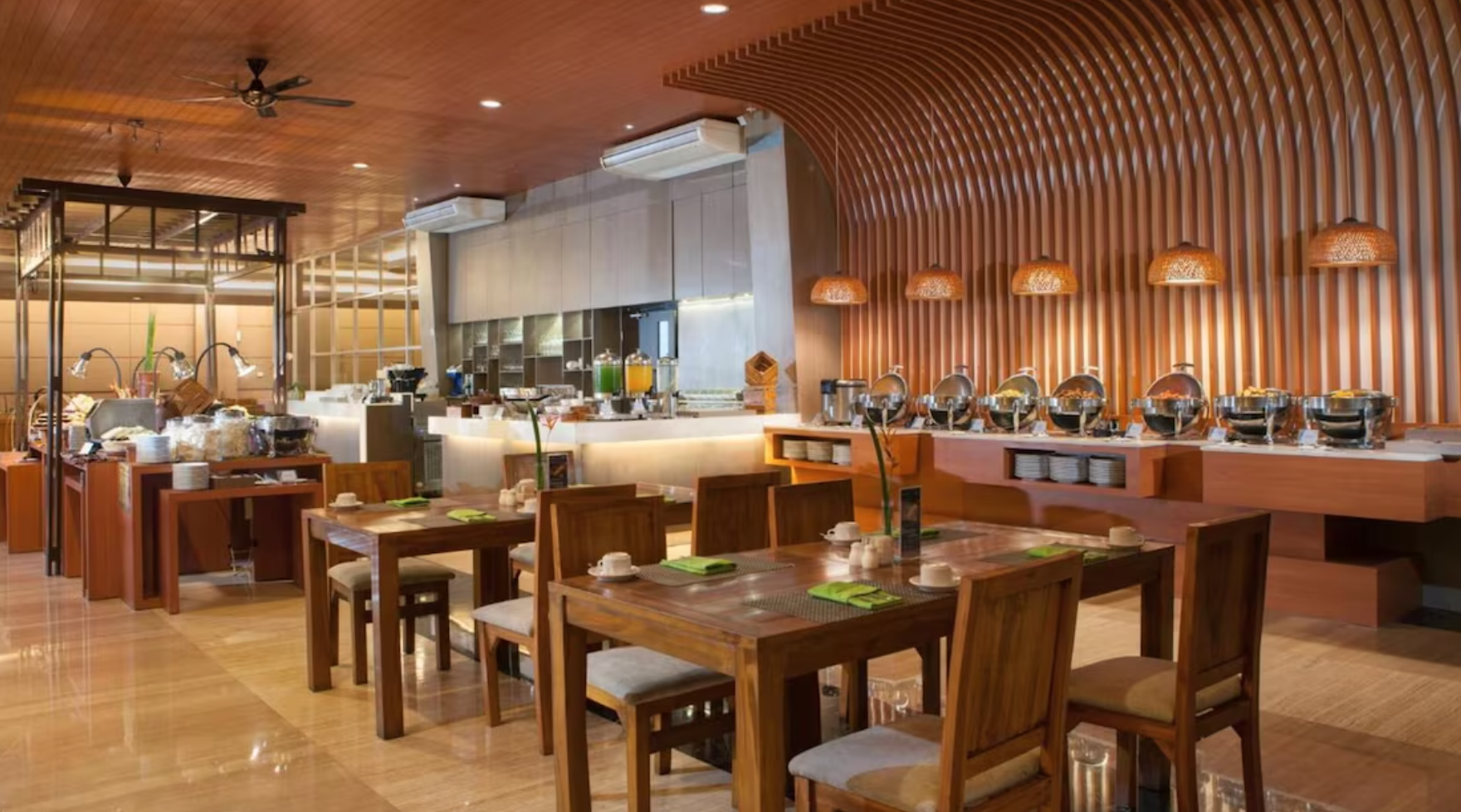 Restoran & Lounge di Santika Hotel Banyuwangi