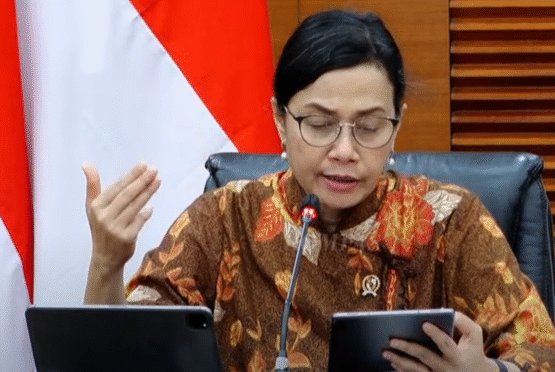 Menkeu Sri Mulyani memberikan keterangan pers.