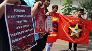 Karyawan PT LSS Banyuwangi lapor Disnaker Jatim