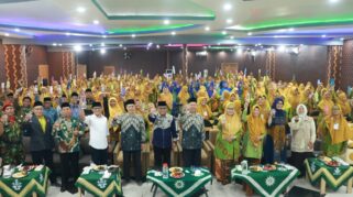 Wakil Bupati Banyuwangi, Ir. H. Mujiono, menghadiri resepsi Milad ke-108 Organisasi Wanita Muhammadiyah ‘Aisyiyah