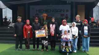 25 Anak Cerebral Palsy di Banyuwangi Terima Kursi Roda Adaptif