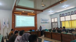 Guru SMK Banyuwangi Diperkuat Literasi Digital Lewat Pelatihan Koding dan AI