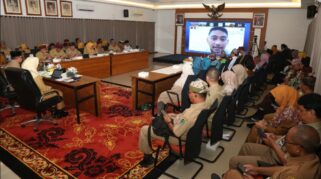 Banyuwangi Paparkan 9 Tatanan Kabupaten Sehat secara virtual dengan menghadirkan tim penilai KKS pusat.