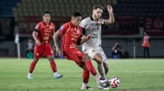 Selebrasi pemain Persija setelah mencetak gol ke gawang Persik Kediri