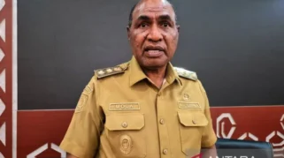 Wakil Gubernur Papua Barat menegaskan pelayanan wajib bagi pasien kritis di rumah sakit