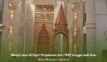 Interior dan mimbar Masjid Jami Al Fajri bergaya arsitektur Ottoman