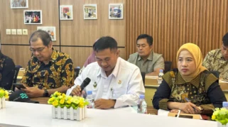 Kemenko Polhukam melakukan monev keamanan relawan US Peace Corps di Banyuwangi.