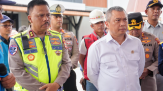 Kakorlantas Polri dan Menteri Perhubungan meninjau jalur darat Surabaya–Banyuwangi