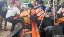 Operasi pencarian korban kapal wisata tenggelam di Selat Pulau Padar
