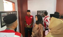 Bupati Banyuwangi Ipuk Fiestiandani meresmikan rumah aman gempa PMI