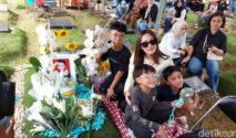 Tamara Tyasmara mengenang ulang tahun Dante di makam