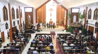 Forkopimda Banyuwangi meninjau ibadah Malam Natal di gereja