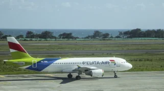Maskapai Pelita Air diskon 56 persen
