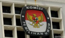 Gedung KPU RI menanggapi putusan KIP soal ijazah Jokowi
