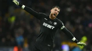 Pemain Wolves merayakan gol ke gawang Aston Villa di Stadion Molineux