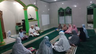 KUA Kaur Utara dampingi amalan Malam Nisfu Sya’ban di Masjid Nurul Huda