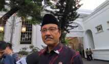 Menteri Sosial Saifullah Yusuf dalam rapat DPR membahas BPJS PBI