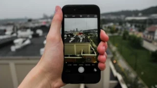 Ilustrasi fitur foto live di smartphone Android