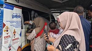 Layanan kas keliling Bank Indonesia untuk penukaran uang Lebaran