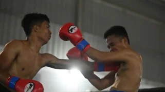 Atlet tinju bertanding di Aula Lanal Banyuwangi dalam Danlanal Cup 2026