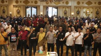 Polresta Banyuwangi dan wartawan merayakan Hari Pers Nasional 2026
