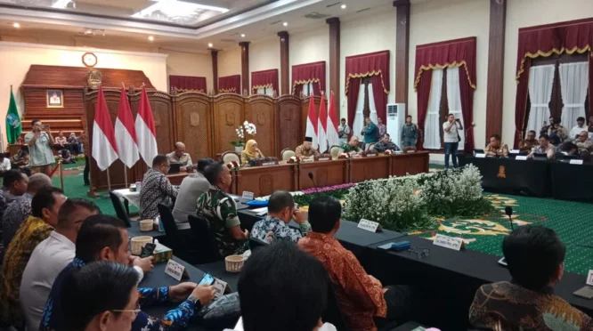 Rapat Koordinasi dengan Pemerintah provinsi terkait Angkutan Lebaran tahun 2026 di Surabaya