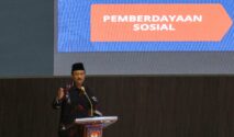menteri sosial saifullah yusuf memberikan paparan dalam sosialisasi piloting digitalisasi bantuan sosial