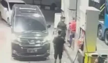 Pria pukul petugas SPBU di Cipinang terekam CCTV