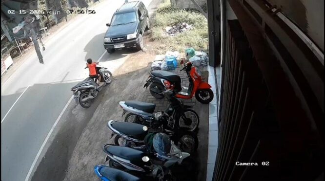 Ilustrasi garis polisi di lokasi kecelakaan