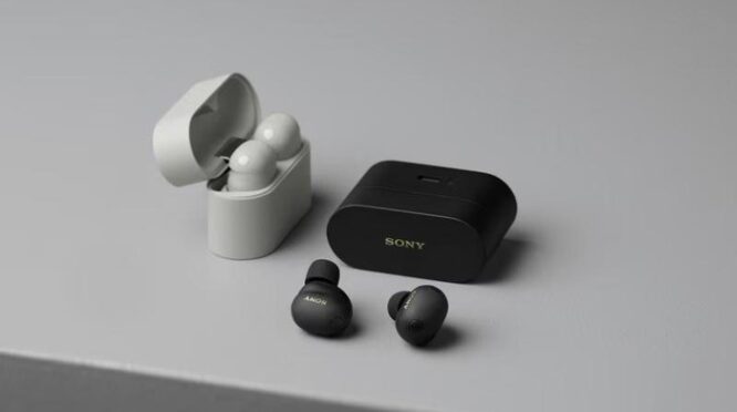 Sony WF-1000XM6 true wireless earbuds warna hitam dan silver