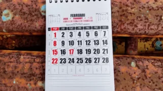 Ilustrasi kalender Jawa Kamis Pahing Februari 2026