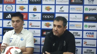 pelatih Arema FC Marcos Santos saat pertandingan