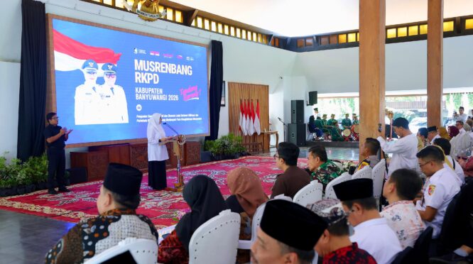 Bupati Banyuwangi membuka Musrenbang RKPD di Pendopo Sabha Swagata