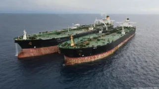 Depot Minyak Iran Diserang Israel, Pemerintah Batasi Kuota BBM hingga 20 Liter