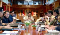 Prabowo Gelar Lima Rapat di Hambalang: Fokus pada Kampus STEM, Mahasiswa Palestina, Geopolitik Timur Tengah, dan Persiapan Mudik Lebaran