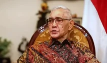 Potret Try Sutrisno semasa menjabat Wakil Presiden Republik Indonesia