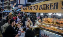 Sentra Nasi Kapau Kramat Raya: Magnet Kuliner Buka Puasa di Jakarta yang Memukau Penikmat